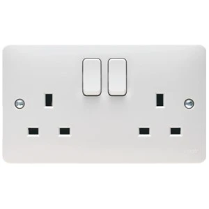 Hager WMSS82 Socket 2G DP Switched 13A